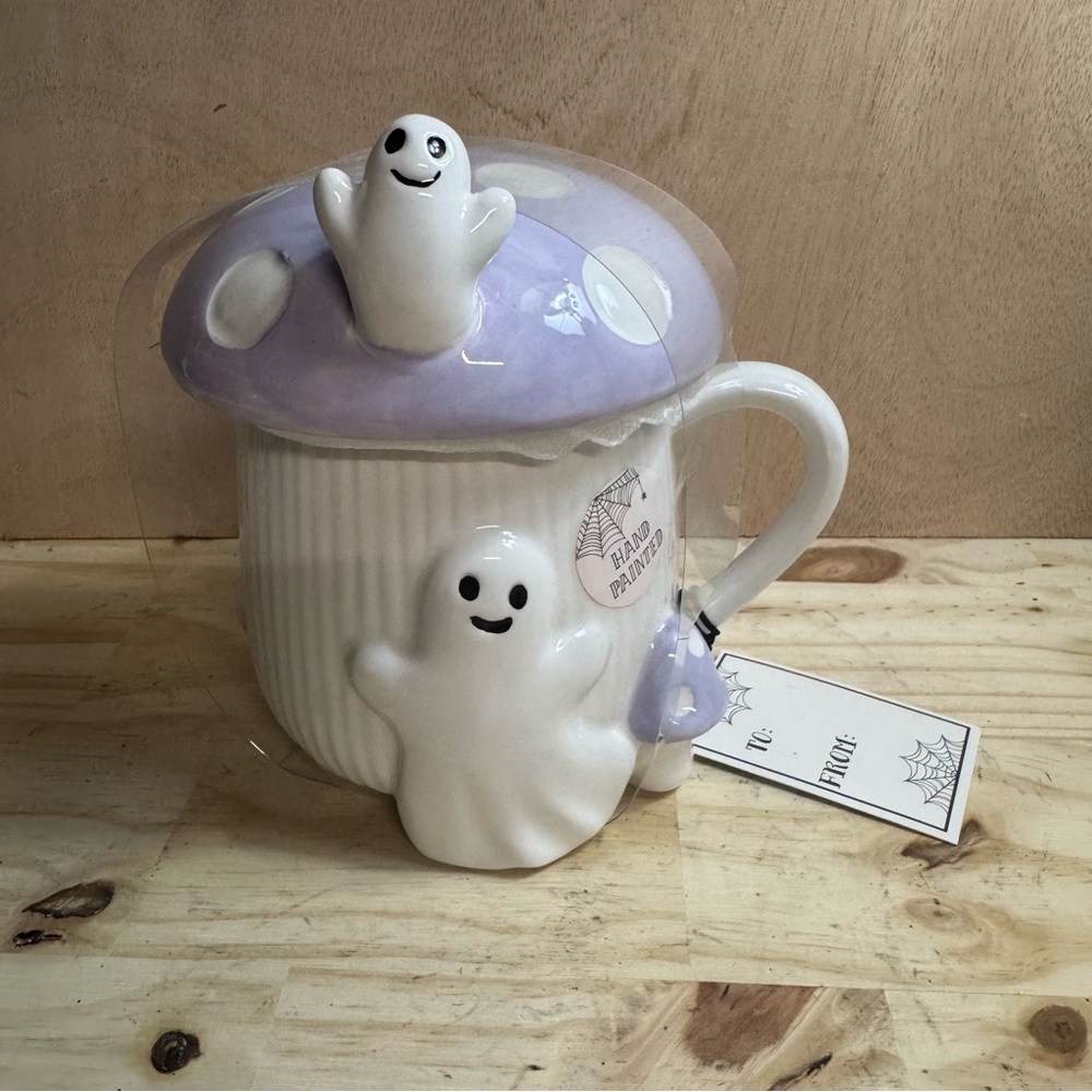 XL Lidded Halloween Mushroom Shaped Coffee Mug W Ghosts Purple NEW!